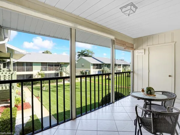 $1,600 | 5501 Rattlesnake Hamm Road, Unit 209, Naples, FL 34113