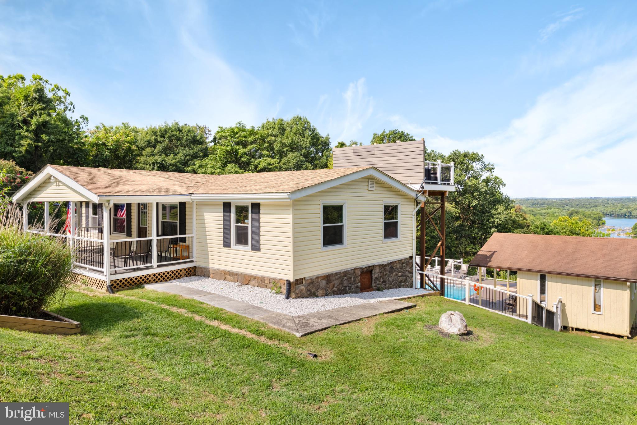 417 Hostler Road Harpers Ferry, WV 25425 - Photo 4 of 40 Gallery Image 4