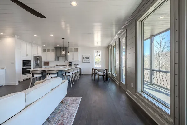 $525,000 | 357 High Pointe Drive, Savannah, TN 38372