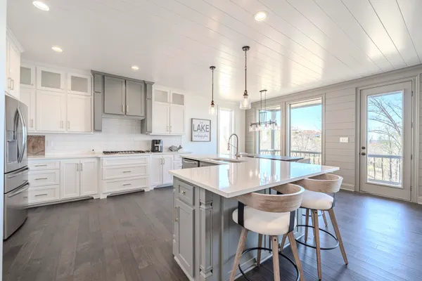 $525,000 | 357 High Pointe Drive, Savannah, TN 38372