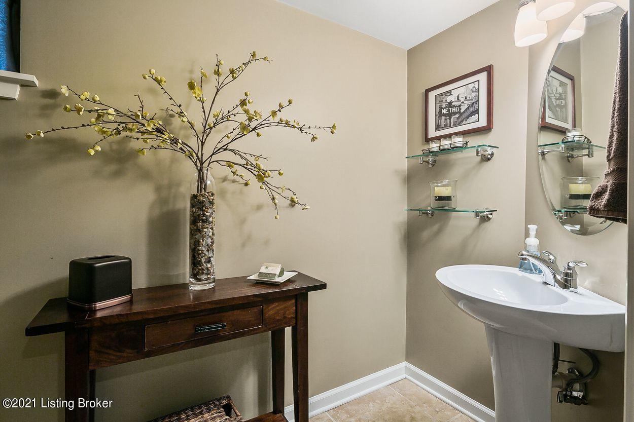 207 Hemingway Road Louisville, KY 40207 - Photo 30 of 36 30