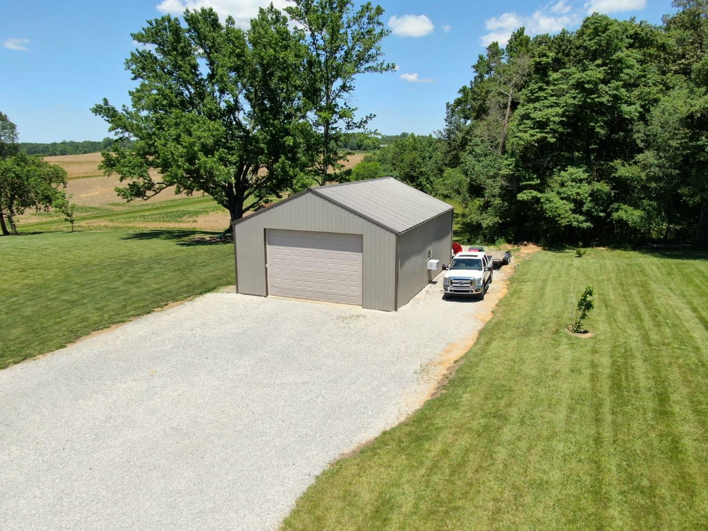 138 Red Barn Road Boonville, IN 47601 - Photo 2 of 36 Gallery Image 2