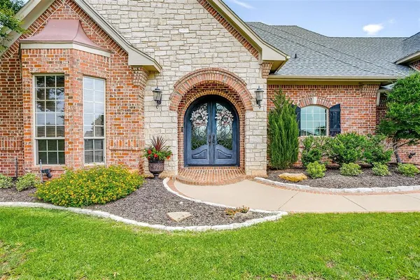 $5,800 | 9514 Park Drive, Fort Worth, TX 76179