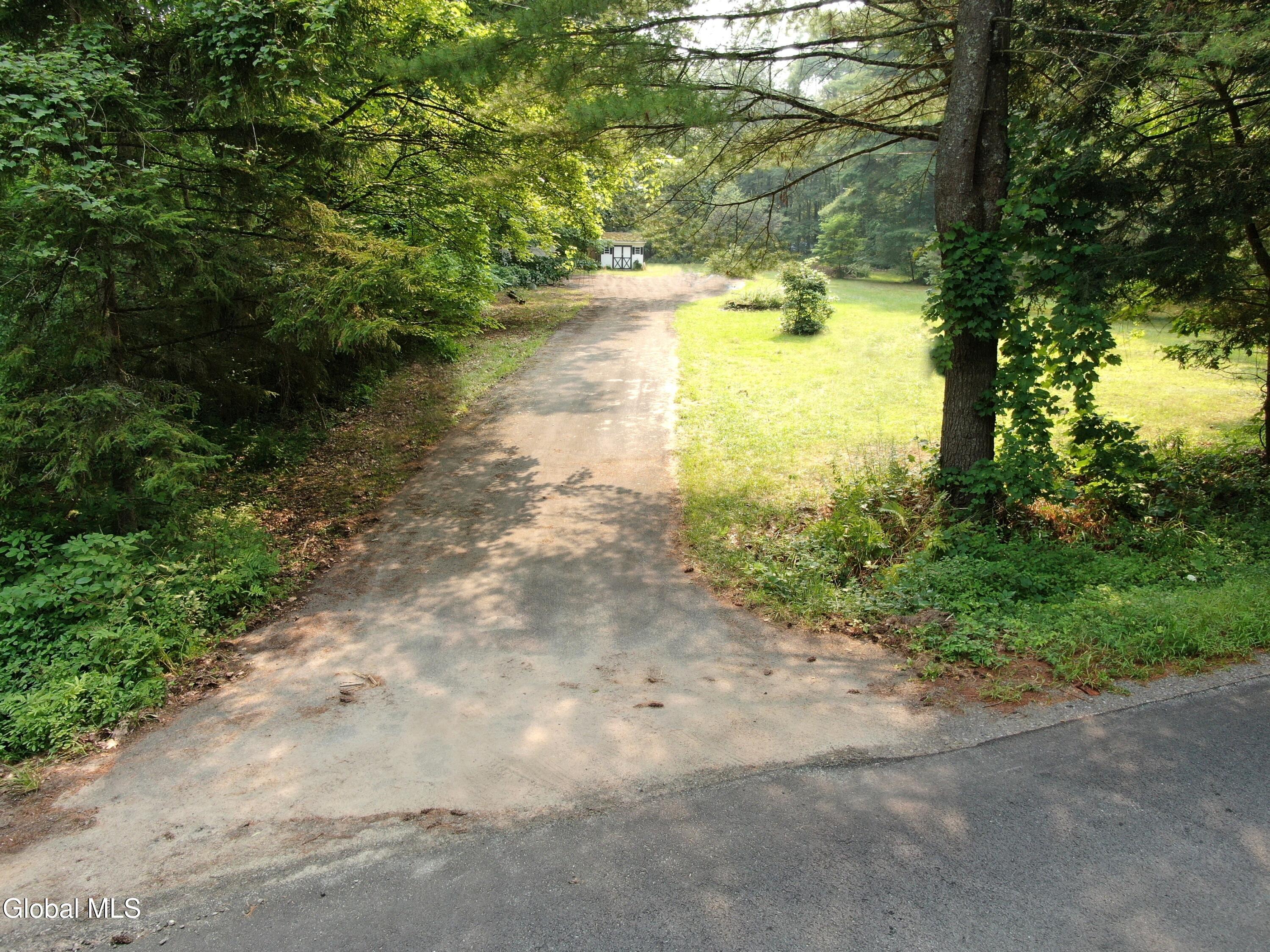 228 Smith Road Perth, NY 12010 - Photo 1 of 9 Driveway