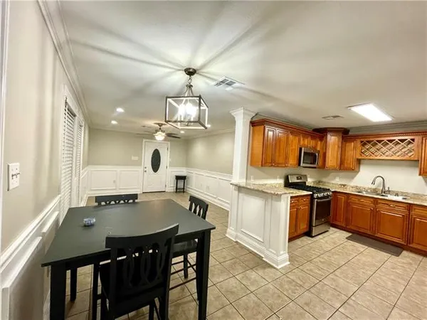 $1,700 | 2309 Rosetta Drive, Chalmette, LA 70043