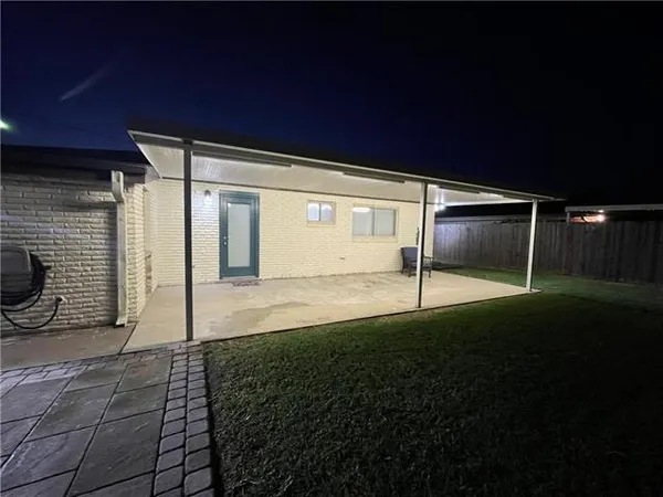 $1,700 | 2309 Rosetta Drive, Chalmette, LA 70043