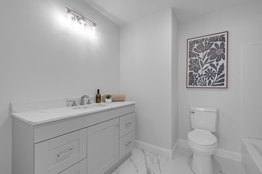 63 North Street, Unit B Worcester, MA 01605 - Photo 14 of 34