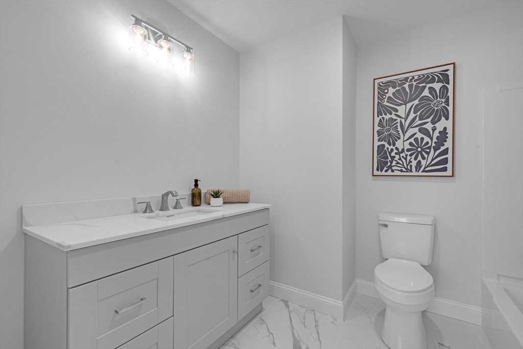 63 North Street, Unit B Worcester, MA 01605 - Photo 14 of 34