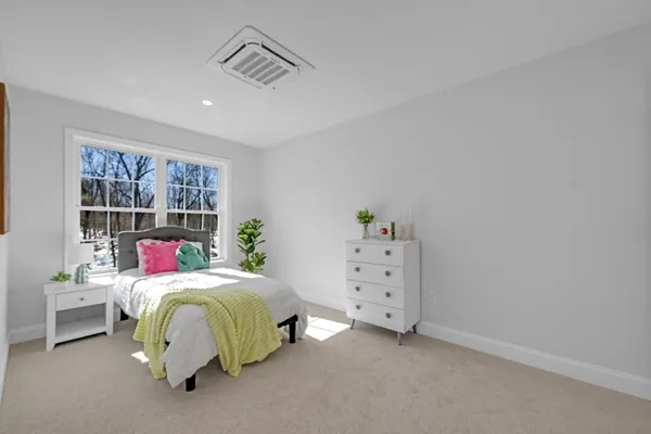 $475,000 | 63 North Street, Unit B, Worcester, MA 01605