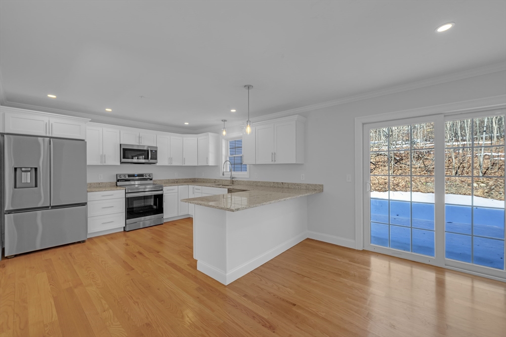 63 North Street, Unit B Worcester, MA 01605 - Photo 23 of 34