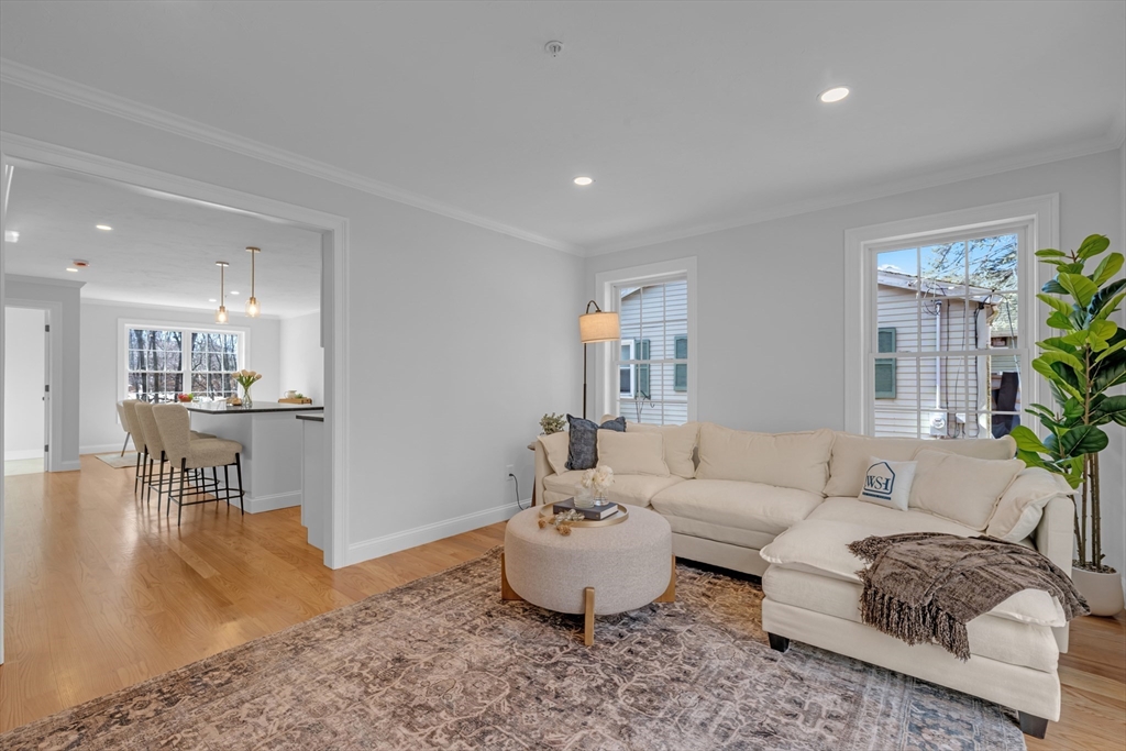 63 North Street, Unit B Worcester, MA 01605 - Photo 8 of 34