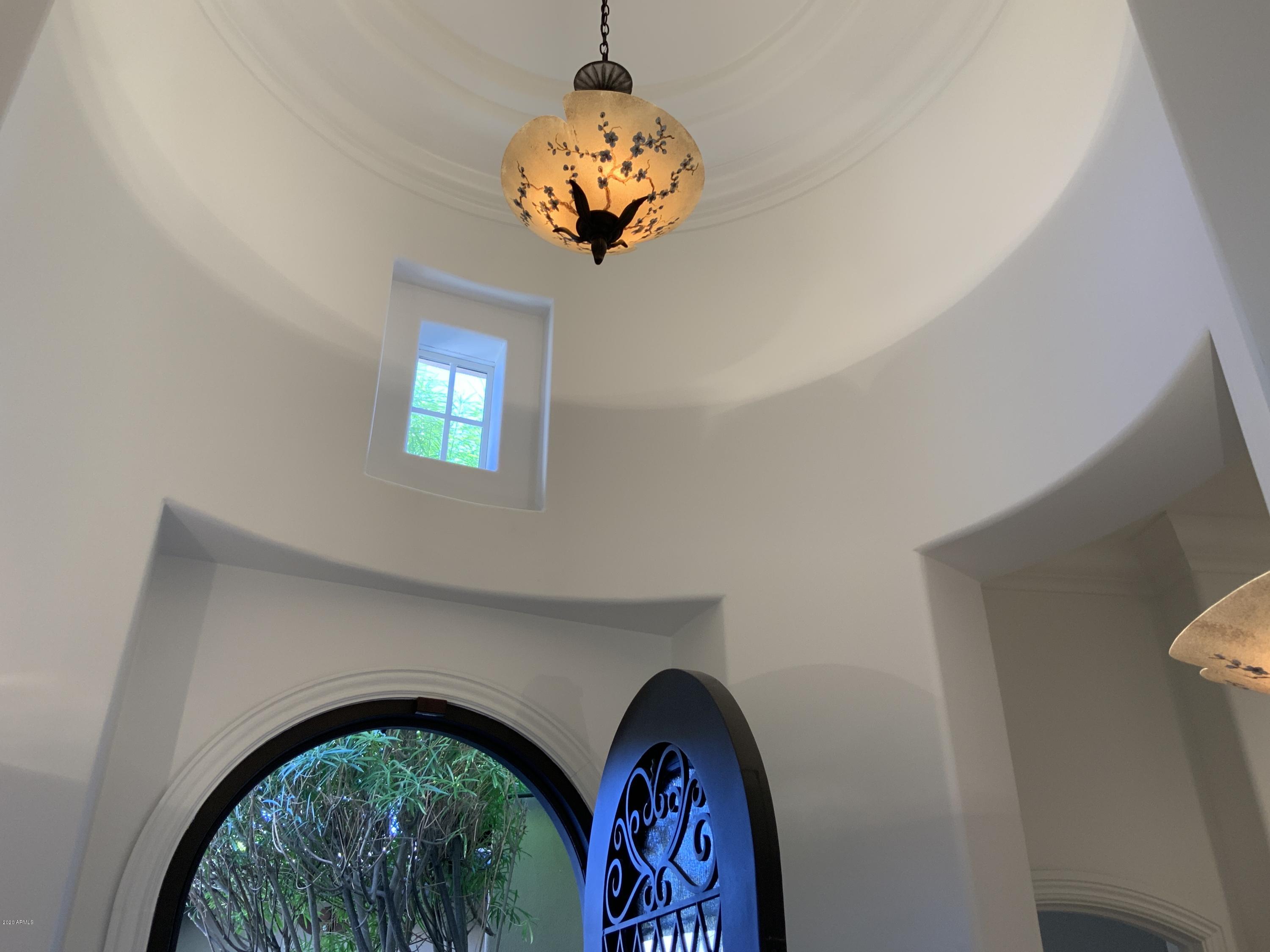 8932 East Mountain Spring Road Scottsdale, AZ 85255 - Photo 4 of 78 High ceilings