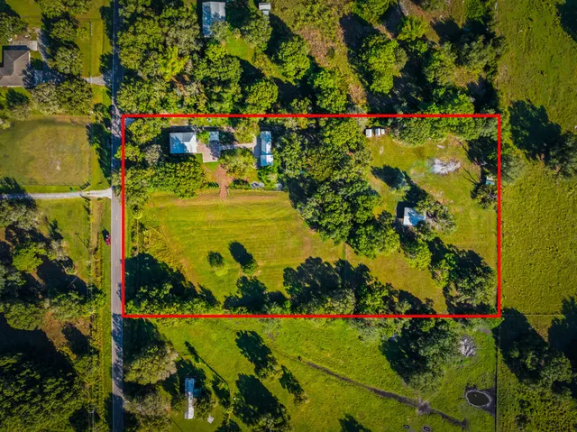 $590,000 | 250 Northwest 98th Street, Okeechobee, FL 34972