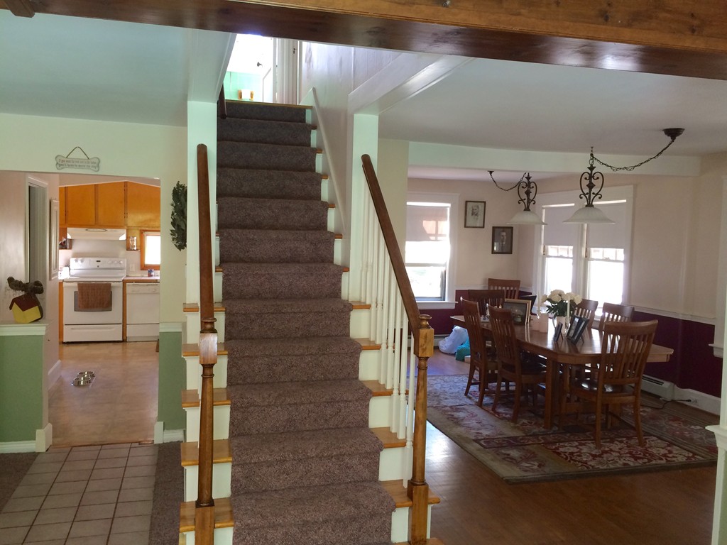 18 Rockaway Road Auburn, MA 01501 - Photo 4 of 10 Gallery Image 4