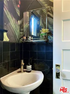 $4,795 | 1421 North Alvarado Street, Los Angeles, CA 90026