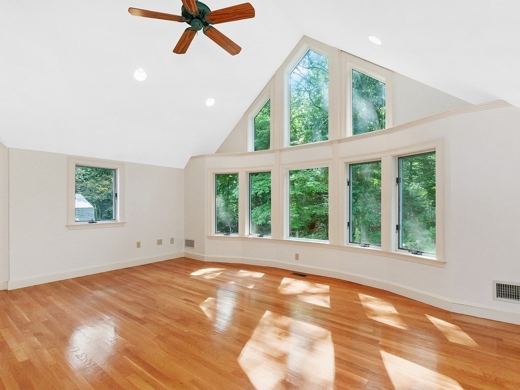 10 Craftsland Road Brookline, MA 02467 - Photo 16 of 31