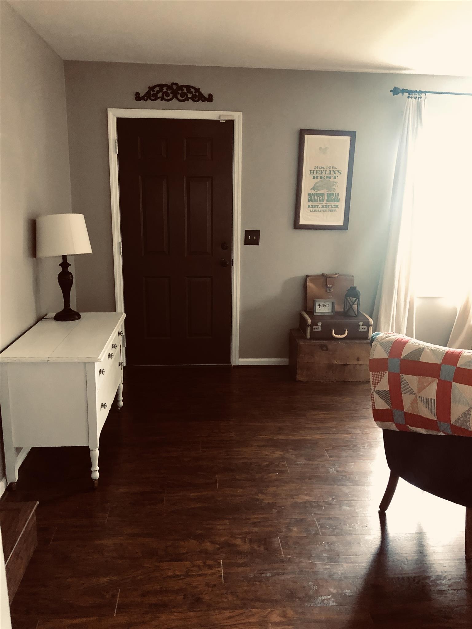 152 Sykes Road Brush Creek, TN 38547 - Photo 7 of 11 livingroom/foyer area