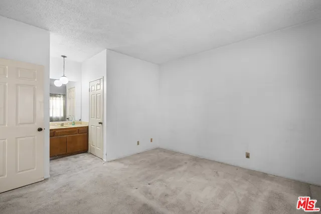 a view of walk in closet