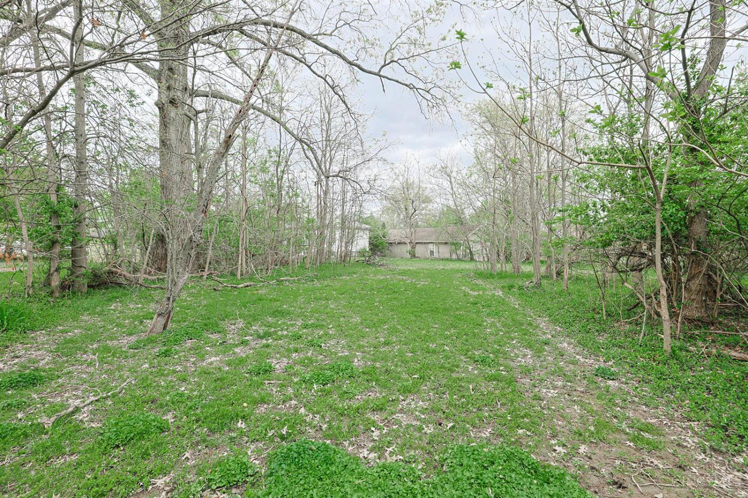 4555 Elizabeth Street Cincinnati, OH 45242 - Photo 7 of 12