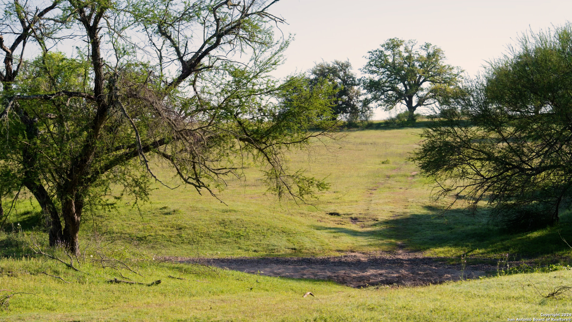 2595 Lower Mission Valley Road Victoria, TX 77905 - Photo 38 of 50