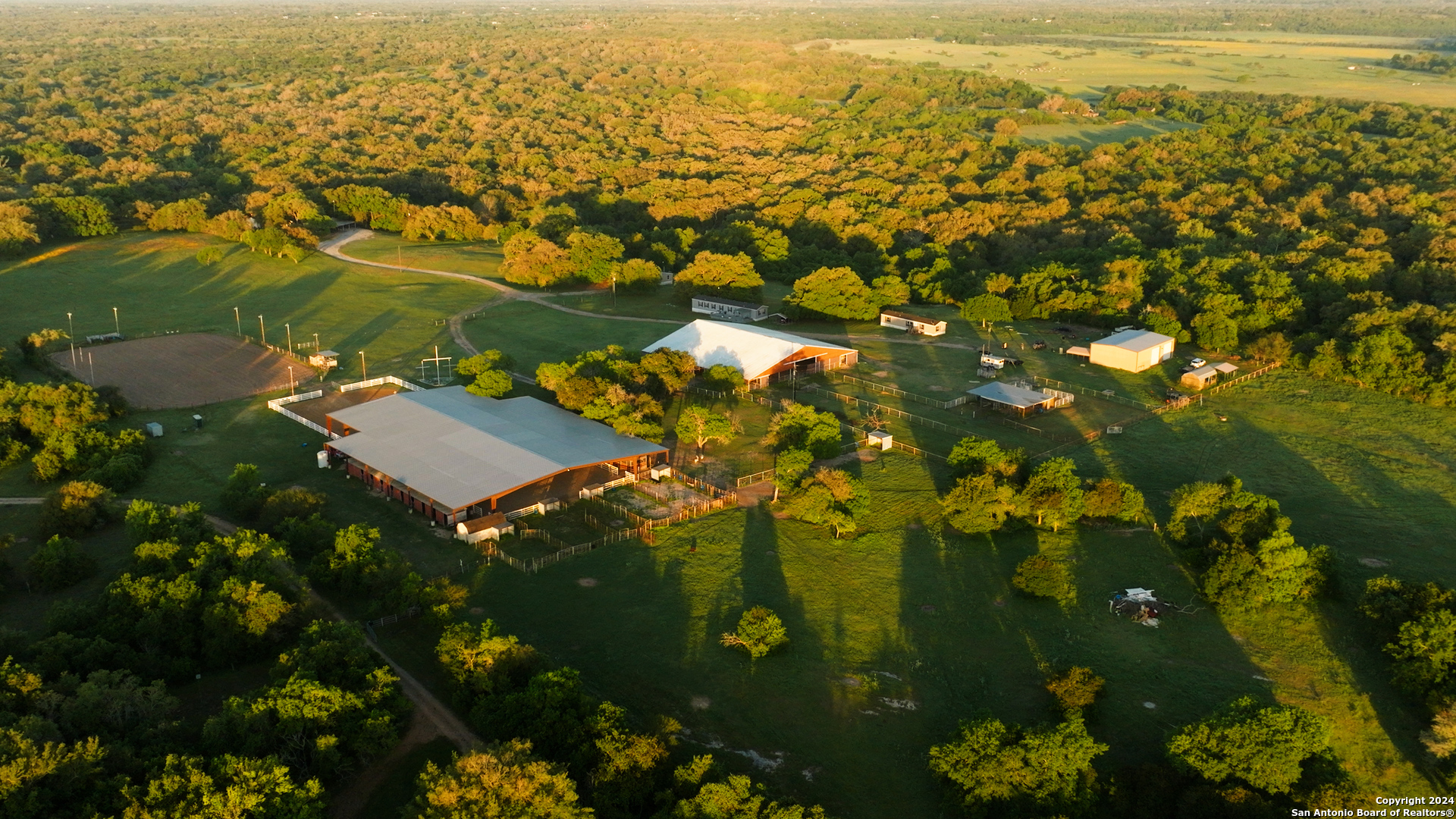 2595 Lower Mission Valley Road Victoria, TX 77905 - Photo 9 of 50