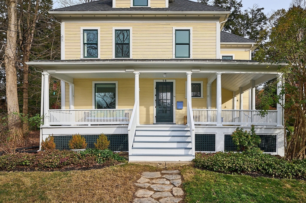 16 South Sunset Avenue Amherst, MA 01002 - Photo 3 of 42 a front view of a house