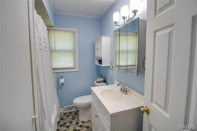 $171,900 | 117 South Hamilton Street, Otterville, IL 62052