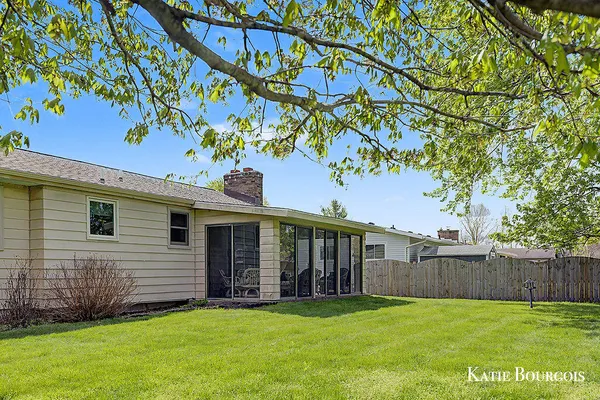 $350,000 | 961 Maplerow Avenue Northwest, Grand Rapids, MI 49534