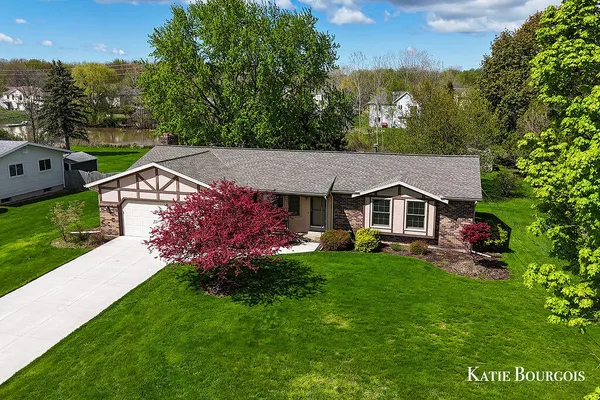 $350,000 | 961 Maplerow Avenue Northwest, Grand Rapids, MI 49534