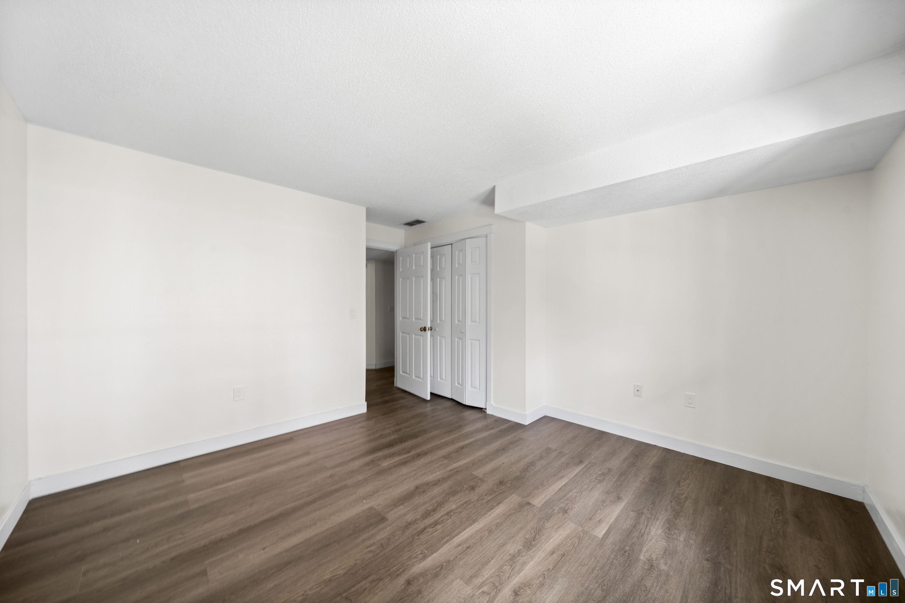 136 Maple Avenue, Unit B Hartford, CT 06114 - Photo 15 of 22