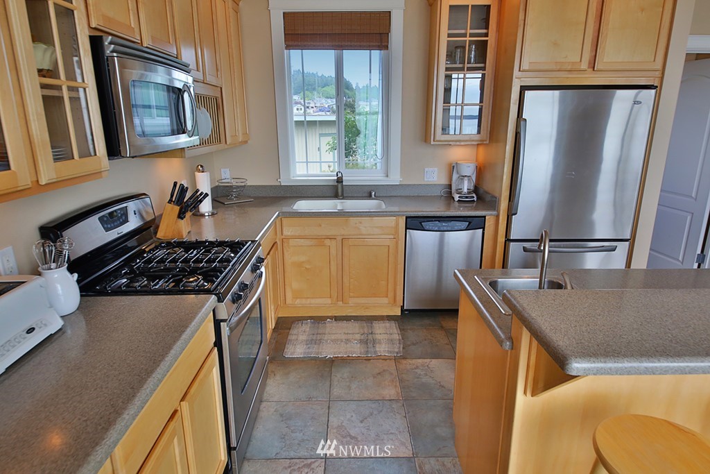 201 East Sandpiper Road Freeland, WA 98249 - Photo 14 of 25 Gallery Image 14