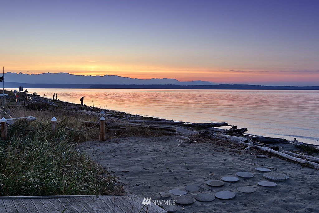 201 East Sandpiper Road Freeland, WA 98249 - Photo 4 of 25 Gallery Image 4
