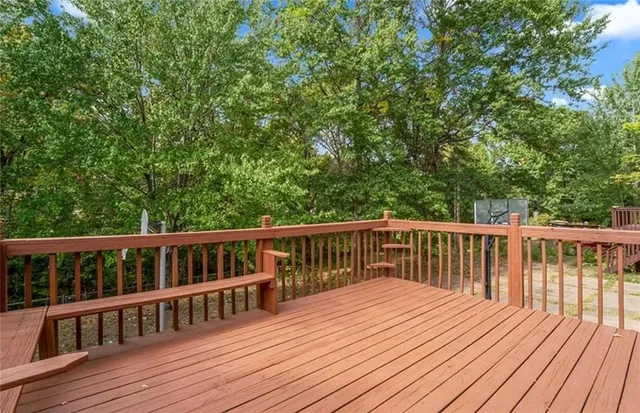 $343,950 | 7640 Northwest Milrey Drive, Kansas City, MO 64152