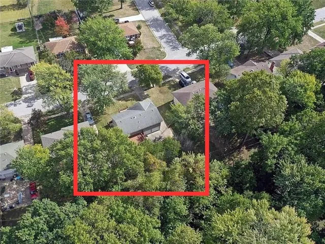 $343,950 | 7640 Northwest Milrey Drive, Kansas City, MO 64152