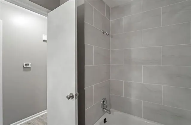 $343,950 | 7640 Northwest Milrey Drive, Kansas City, MO 64152