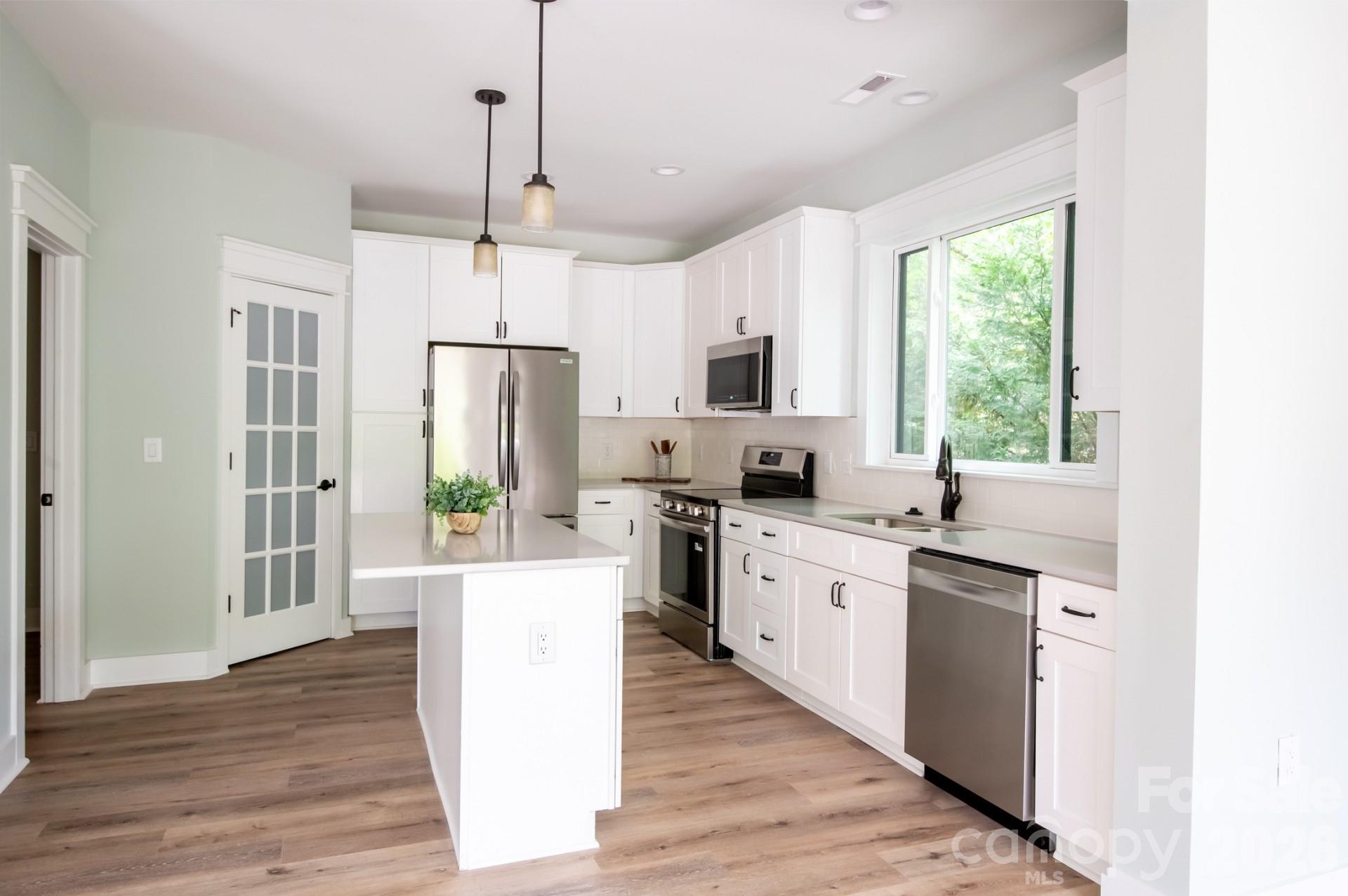 45 Gash Cove Road Hendersonville, NC 28791 - Photo 15 of 33