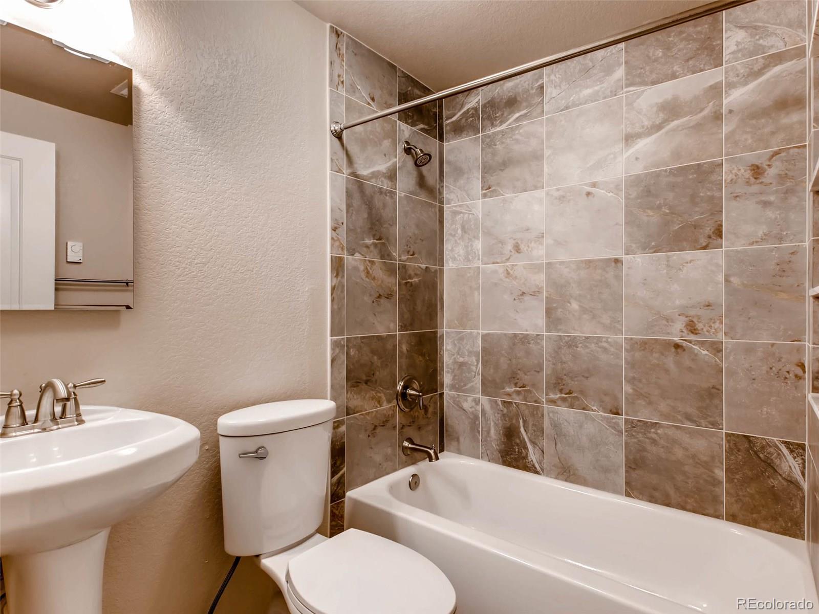 10265 Bellwether Lane Lone Tree, CO 80124 - Photo 21 of 26