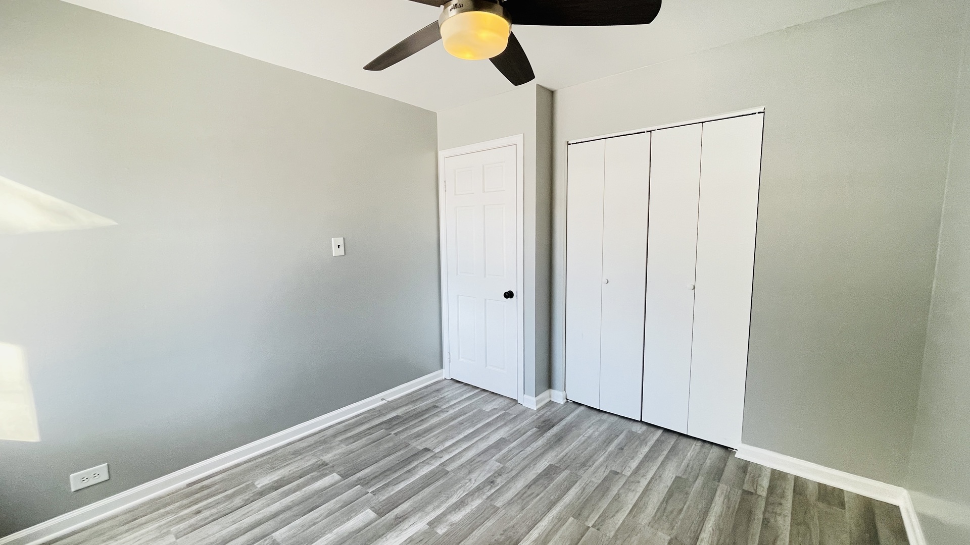 Undisclosed Address Addison, IL 60101 - Photo 12 of 26 a view of an empty room