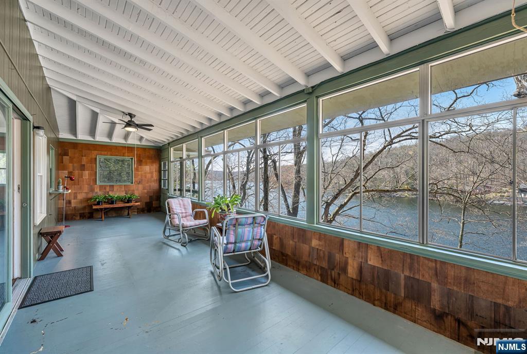 27 Middle Road Bloomingdale, NJ 07420 - Photo 25 of 48