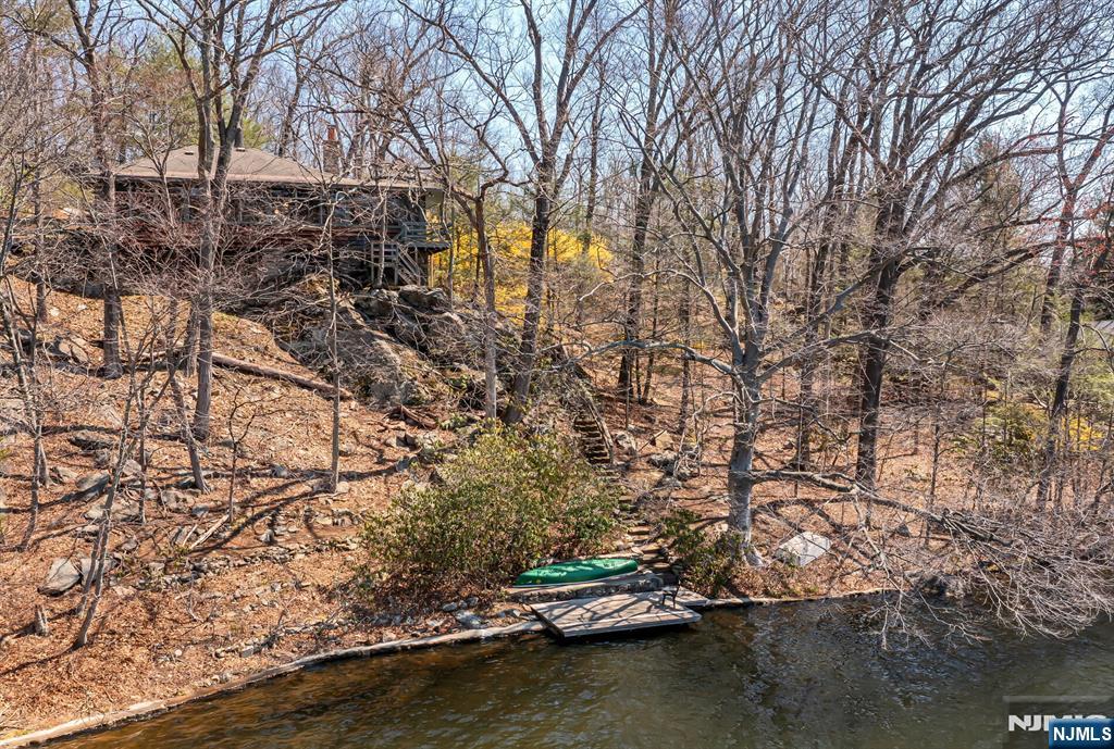 27 Middle Road Bloomingdale, NJ 07420 - Photo 42 of 48