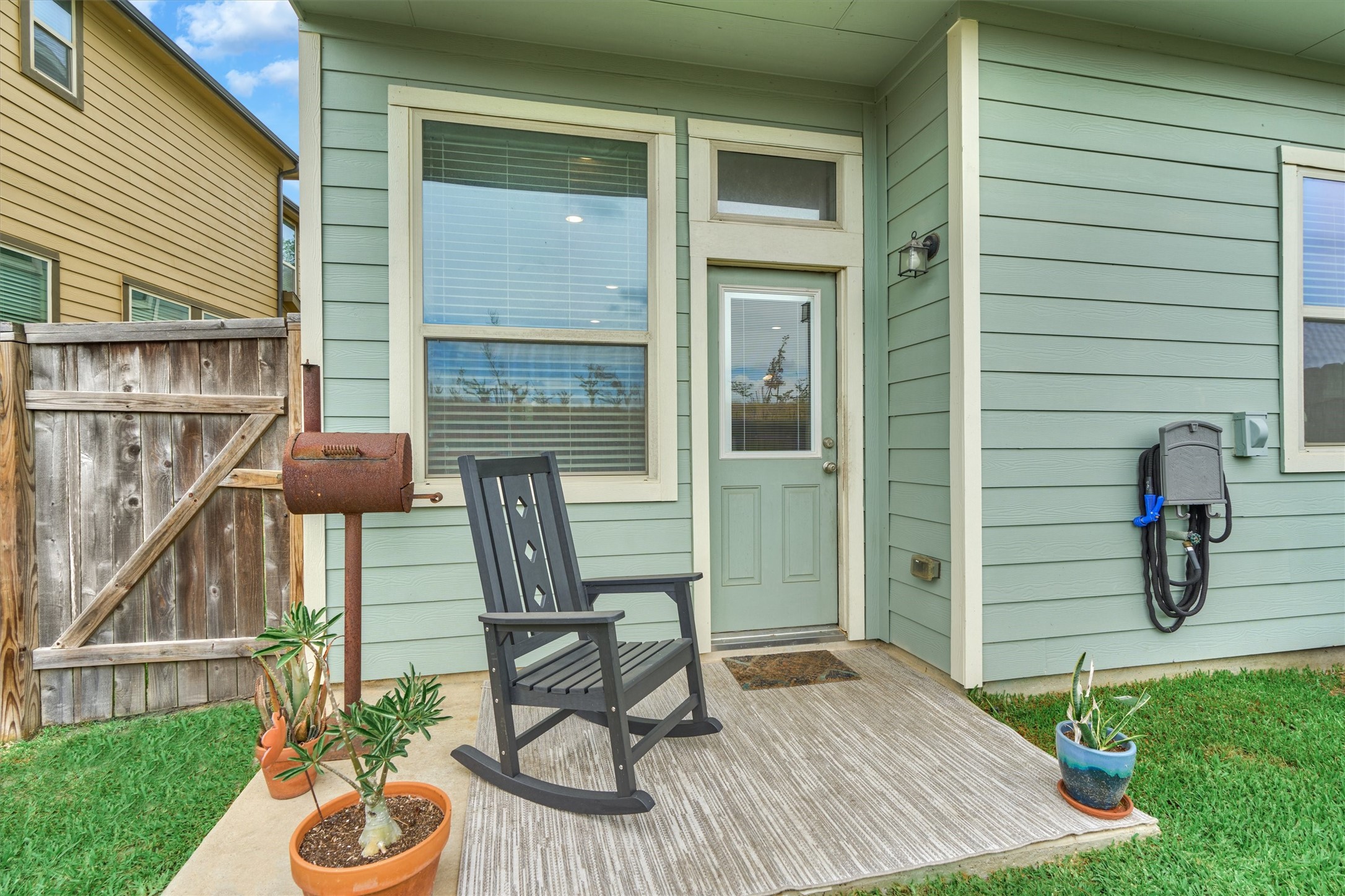 207 Biltmore Loop Montgomery, TX 77316 - Photo 16 of 16