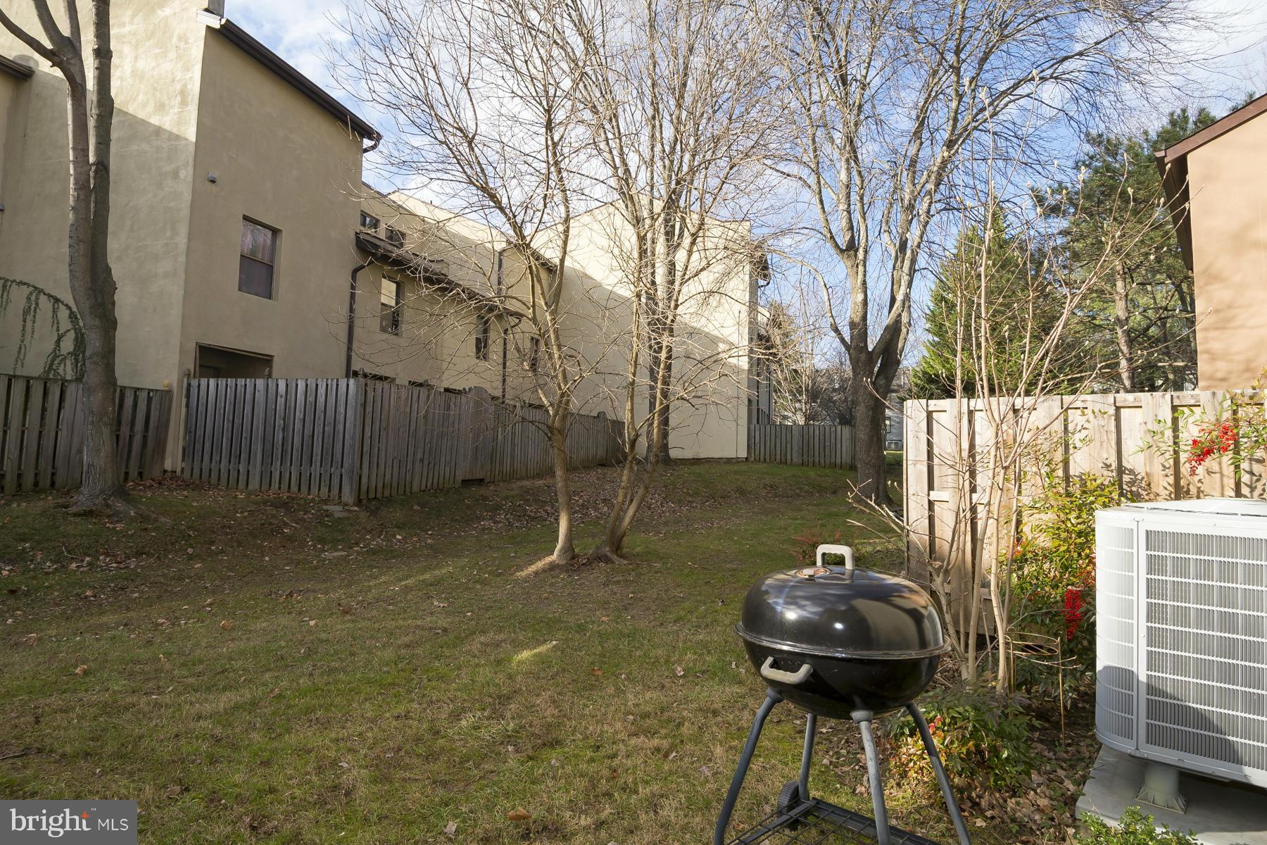 5611 Vantage Point Road Columbia, MD 21044 - Photo 23 of 28 Exterior (Rear)