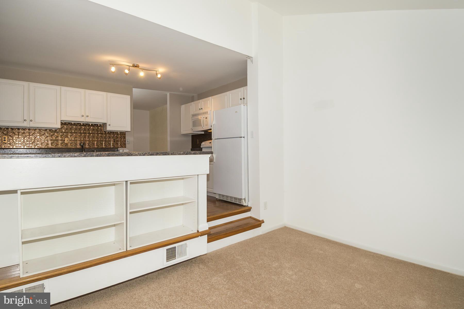 5611 Vantage Point Road Columbia, MD 21044 - Photo 6 of 28 Family Room