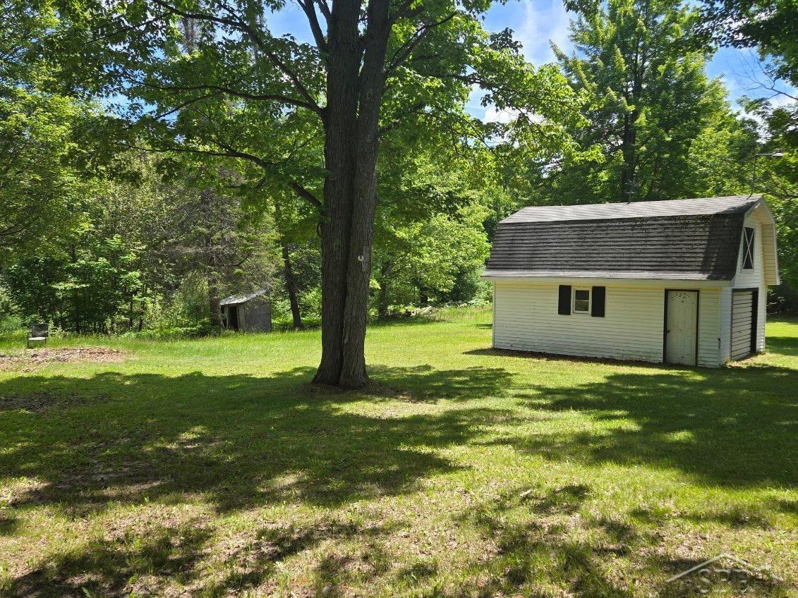 10263 Maple Valley Road Gladwin, MI 48624 - Photo 13 of 35