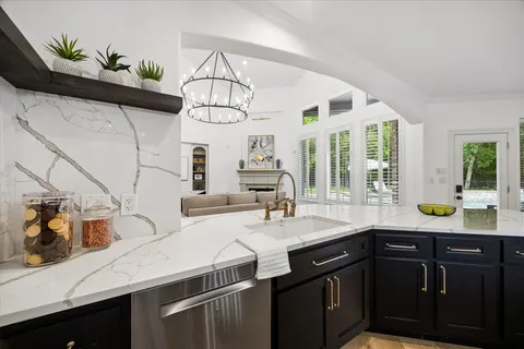 $699,500 | 14107 Hunters Lake Way Court, Houston, TX 77044