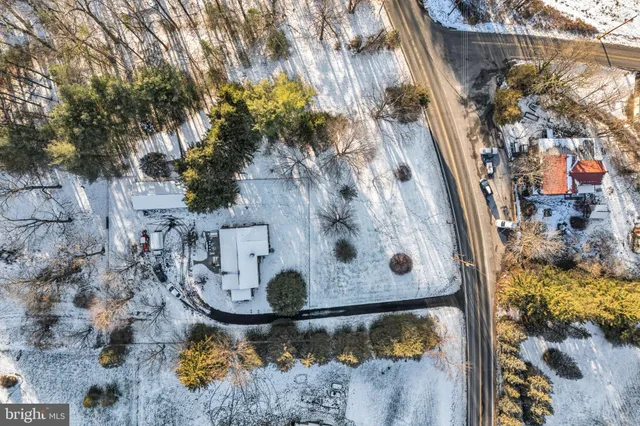 a view of outdoor space