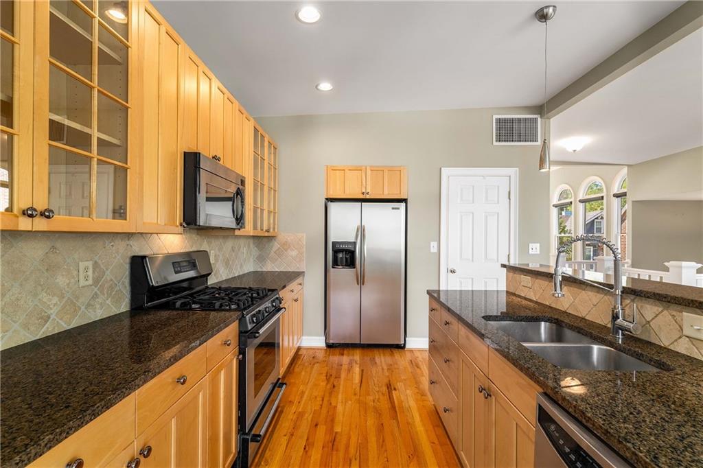 911 Monroe Circle Northeast Atlanta, GA 30308 - Photo 11 of 86