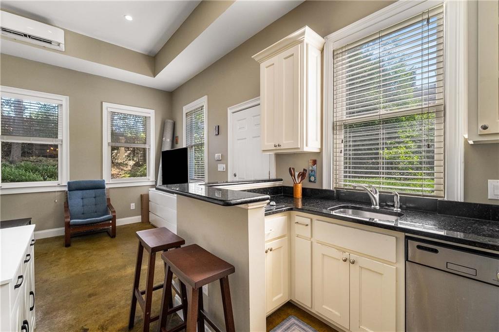 911 Monroe Circle Northeast Atlanta, GA 30308 - Photo 42 of 86