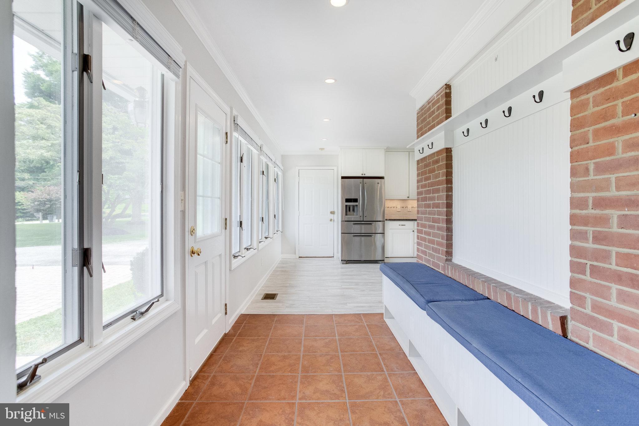 9105 Whitehall Road Ellicott City, MD 21042 - Photo 9 of 48 Gallery Image 9