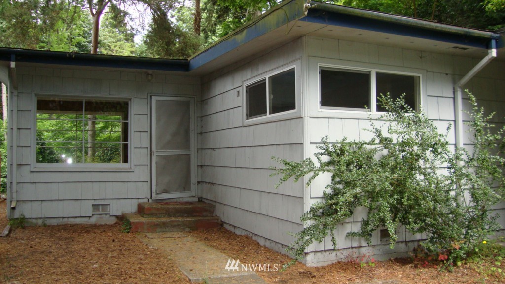 7423 Gatewood Road Southwest Seattle, WA 98136 - Photo 1 of 1 Gallery Image 1